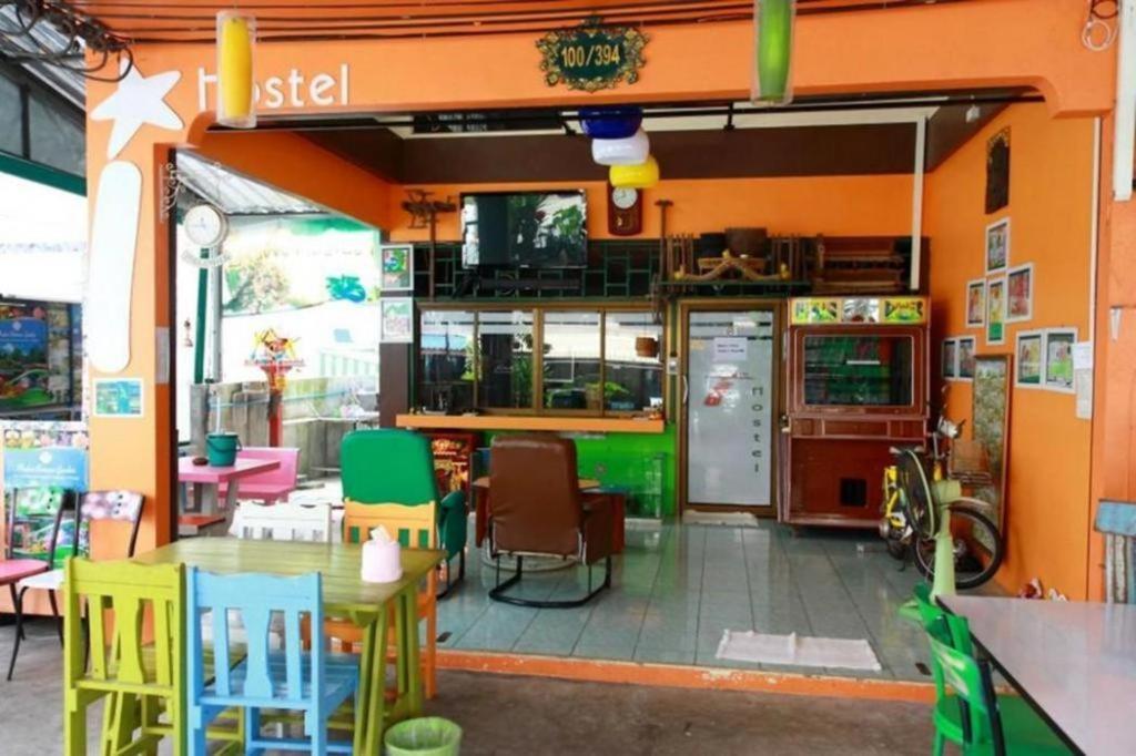 Oyo 586 I Hostel Phuket Екстериор снимка